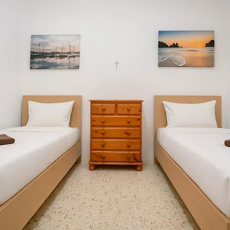 Lägenhet Well-equipped 4br Flat In Peaceful - Gv Gzira