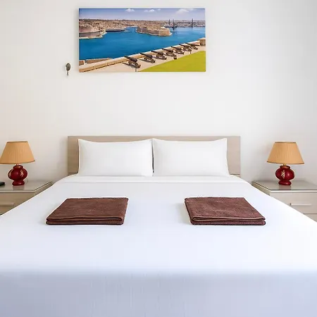 Well-equipped 4br Flat In Peaceful - Gv