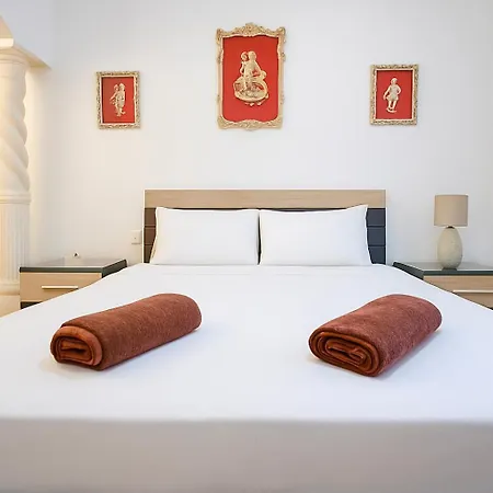 Апартаменты Well-equipped 4br Flat In Peaceful - Gv *