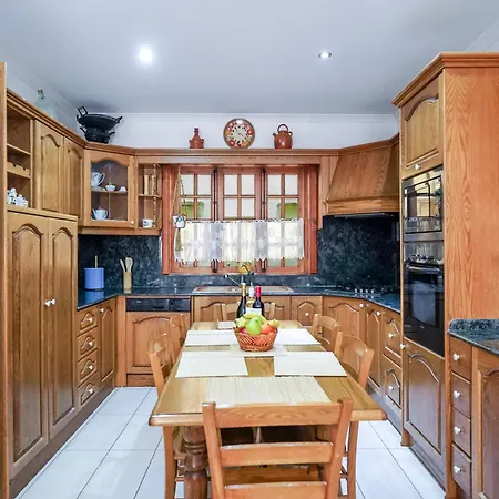 Well-equipped 4br Flat In Peaceful - Gv *