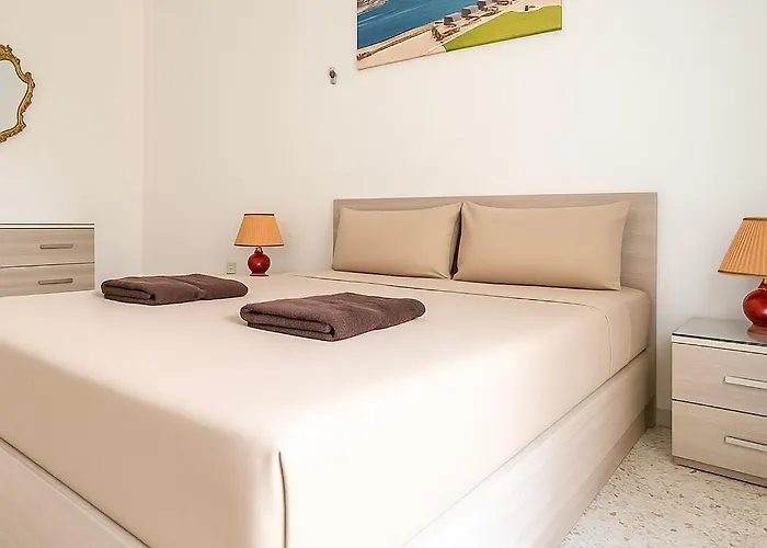 Well-equipped 4br Flat In Peaceful - Gv Lejlighed